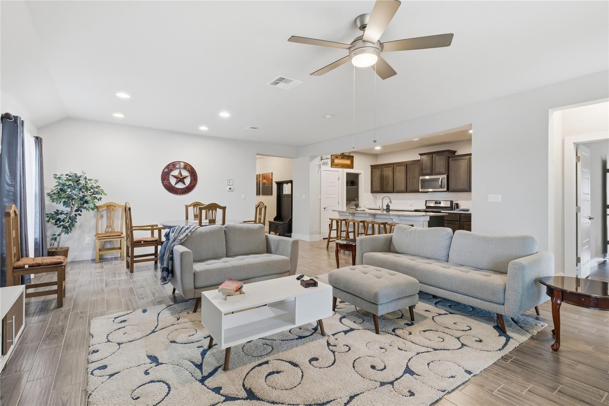 3543 Pauling Loop