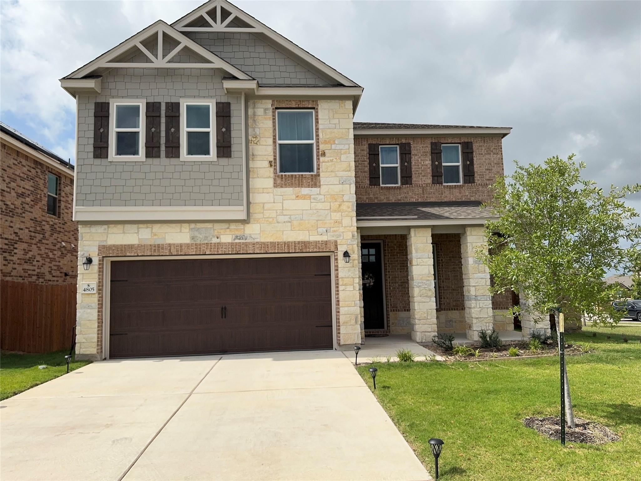 4805 Mozzafiato Ln