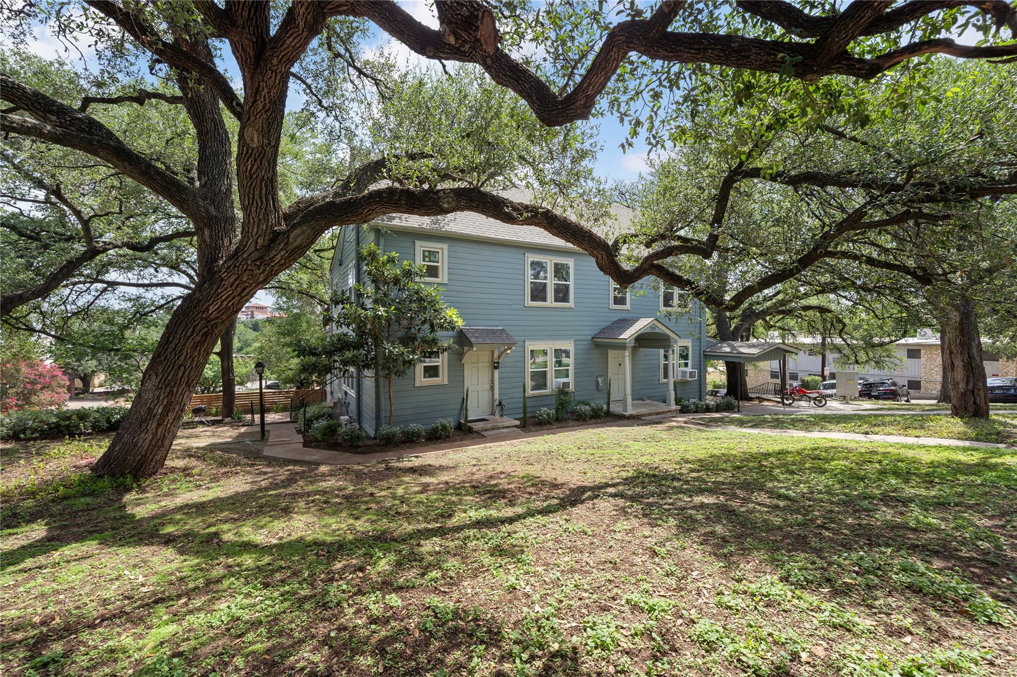 201 31st St