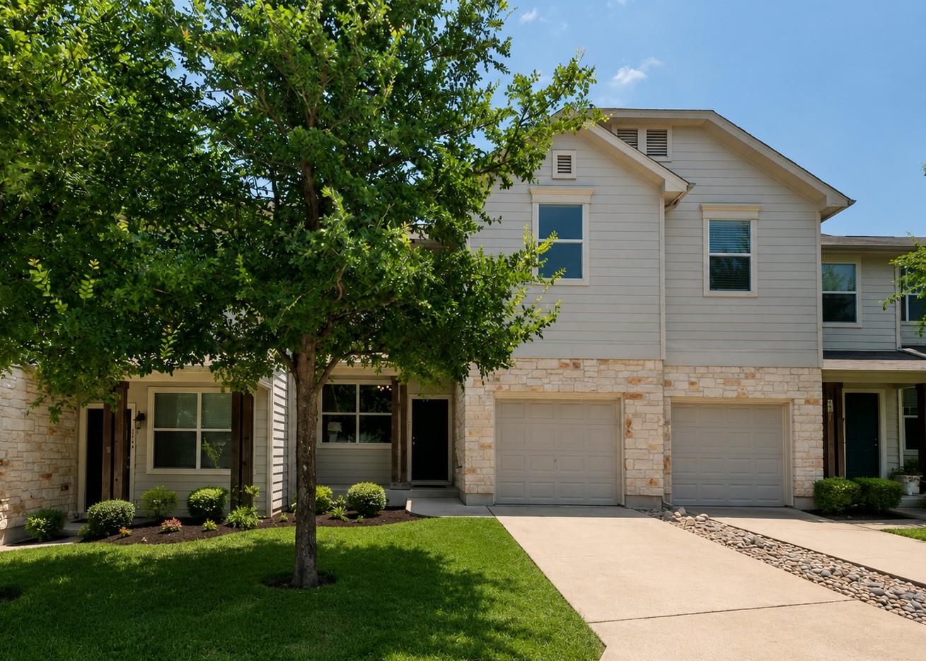 512 Eberhart Ln