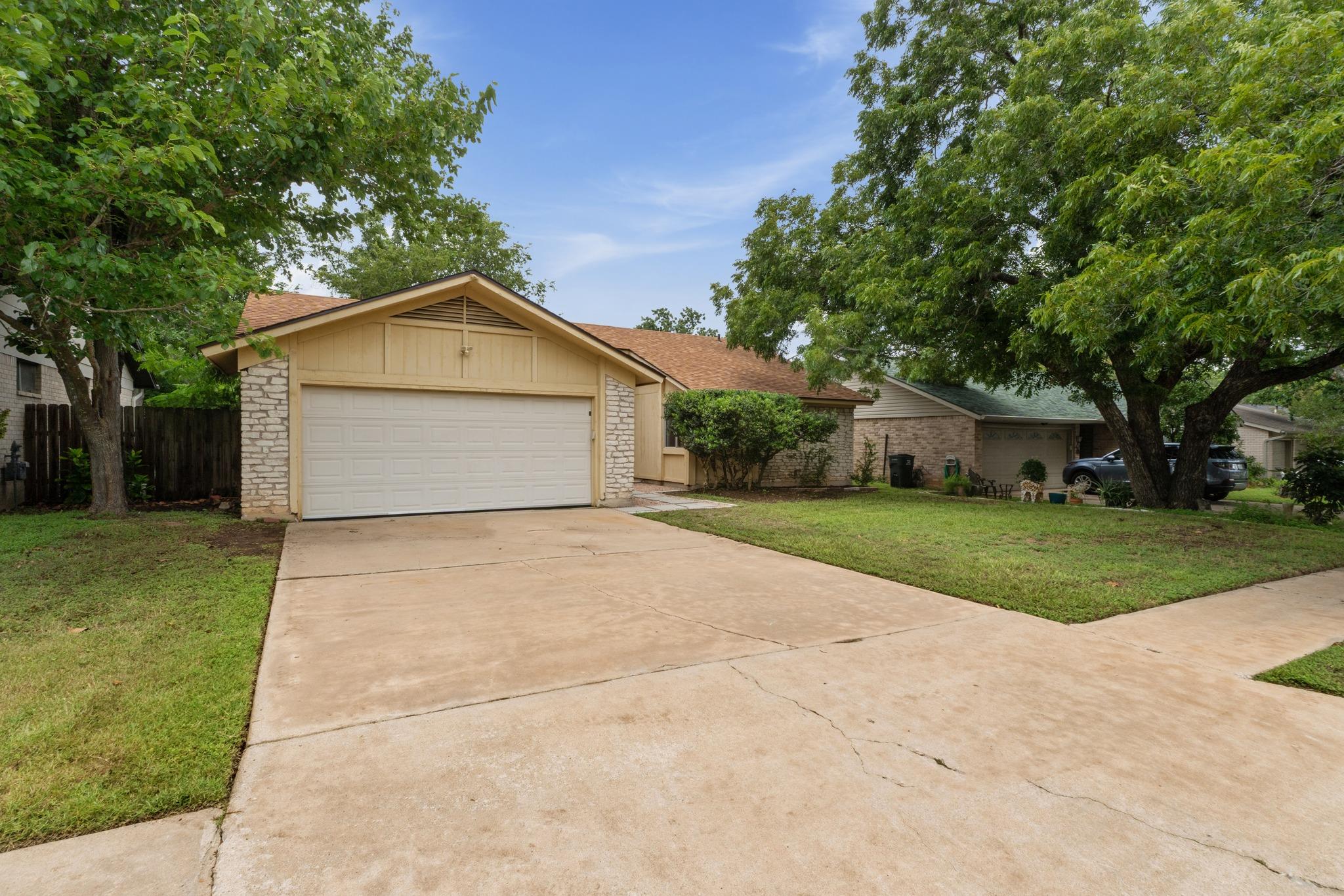 10218 Missel Thrush Dr