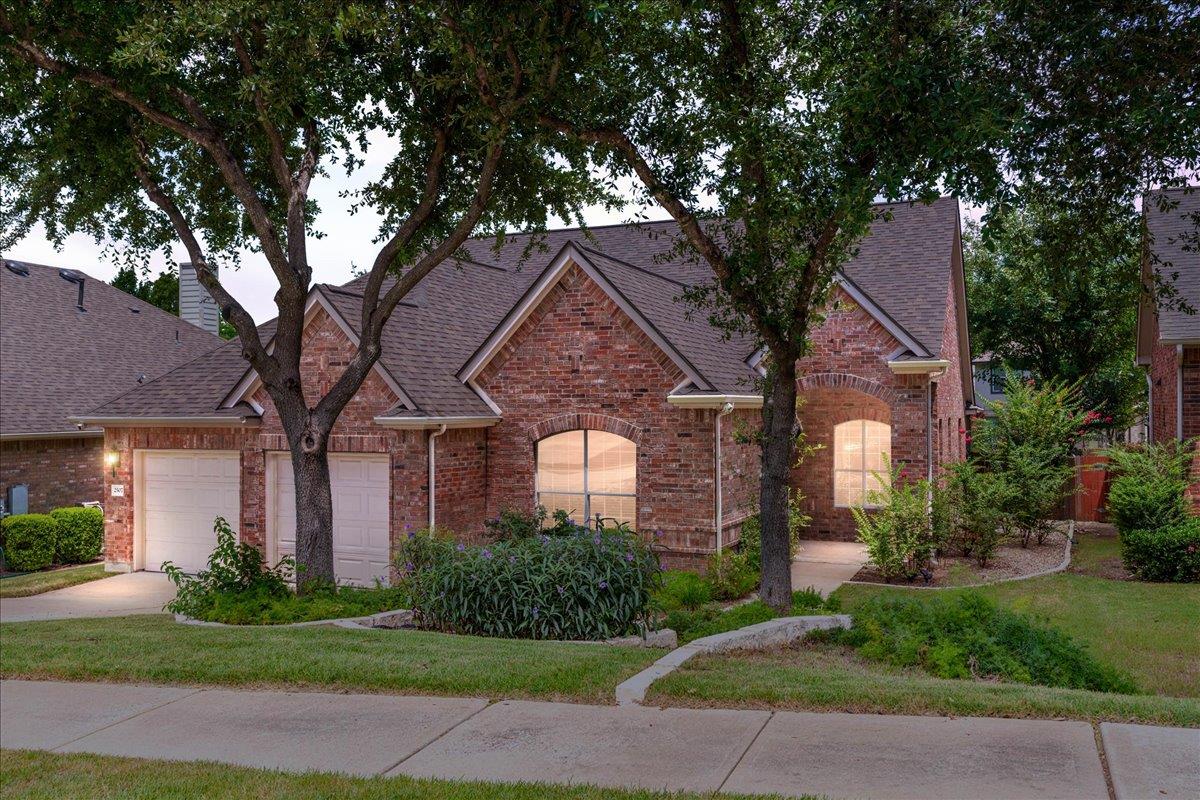 2507 Powderham Ln