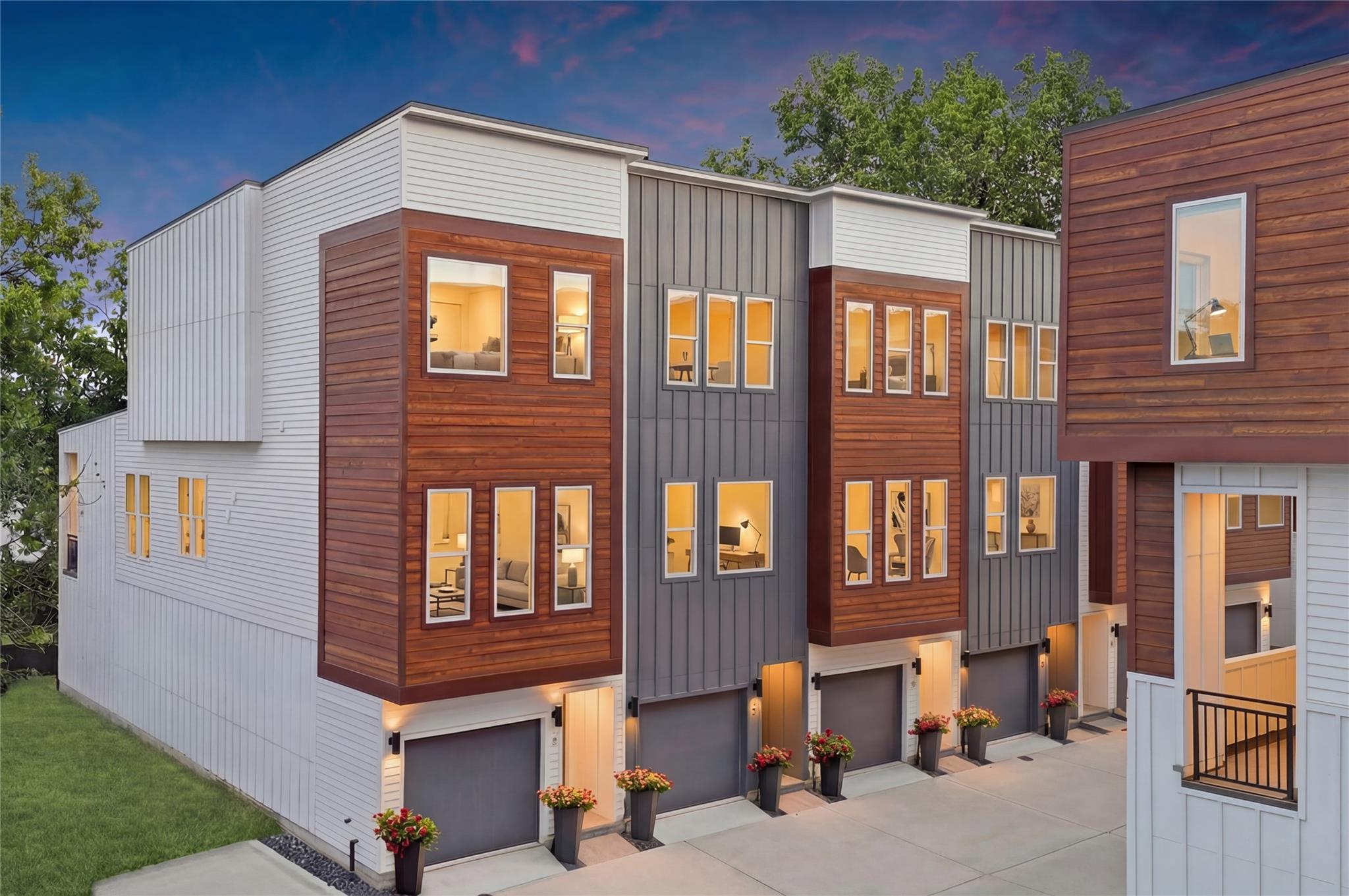 2505 Bluebonnet Ave