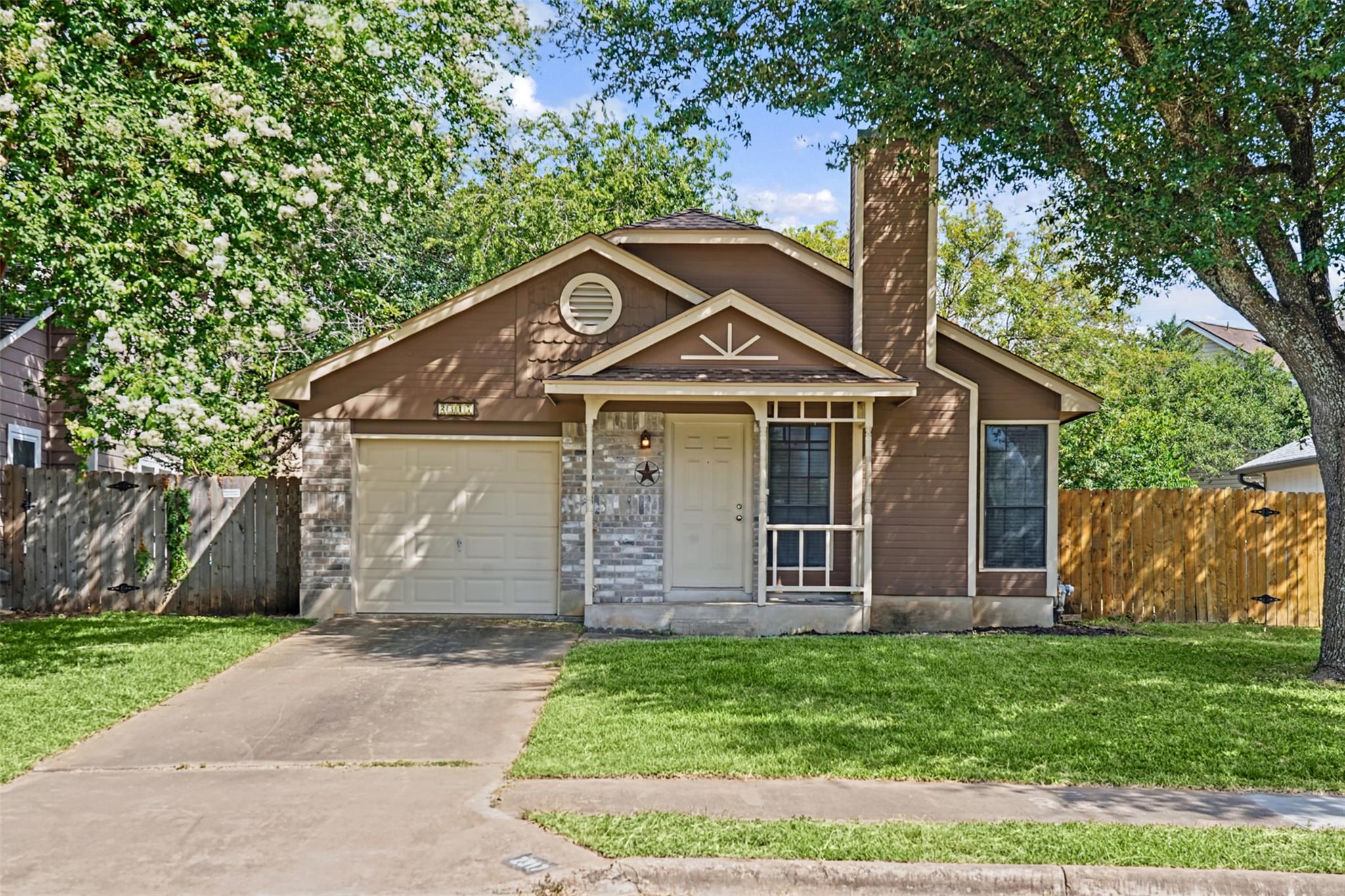 2317 Claudia June Ave