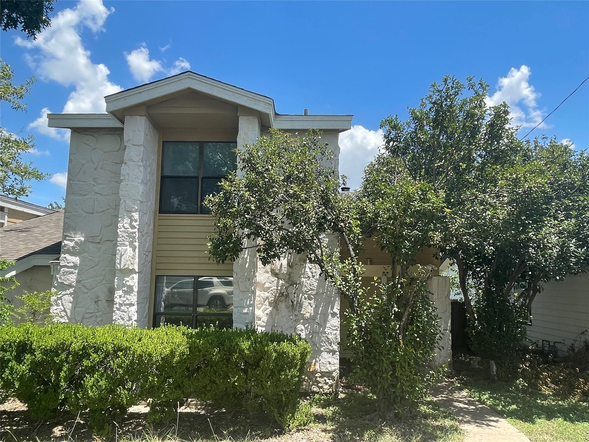 16021 Windermere Dr