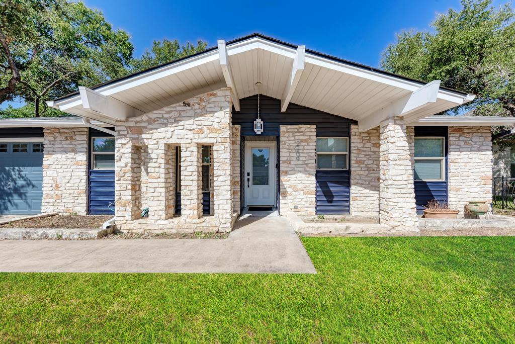 2209 Celia Dr