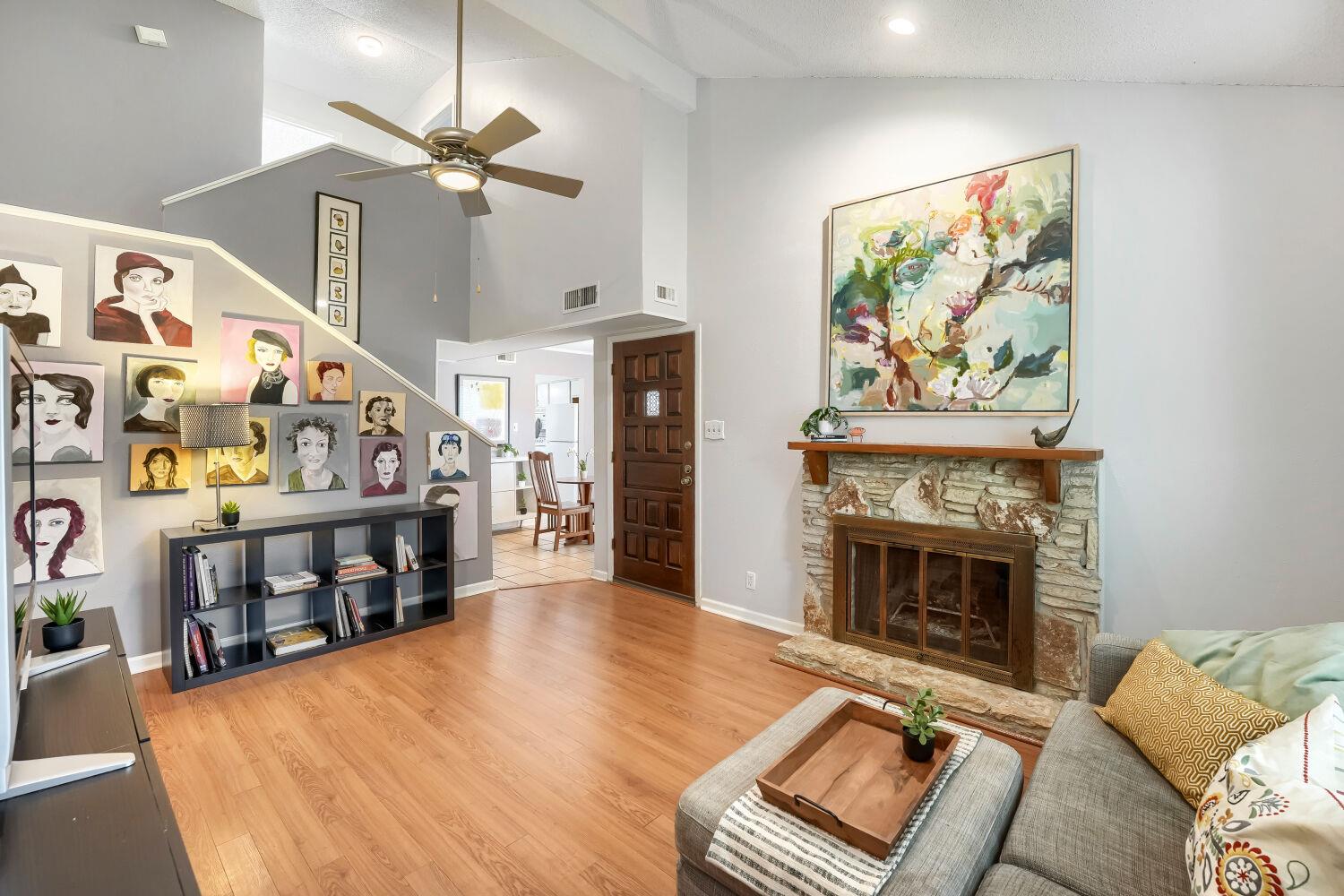 1706 Timberwood Dr