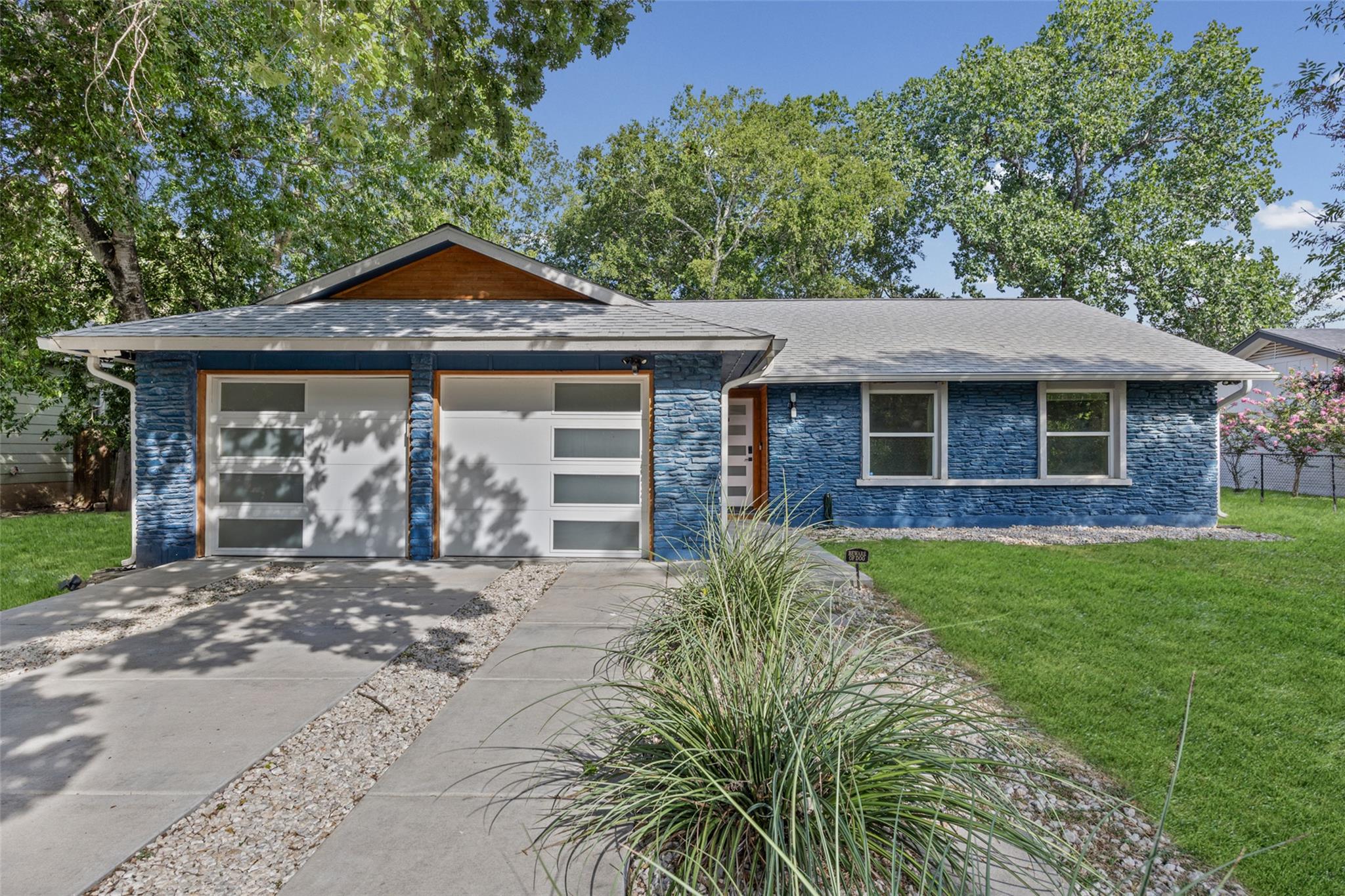7404 Gunnison Pass