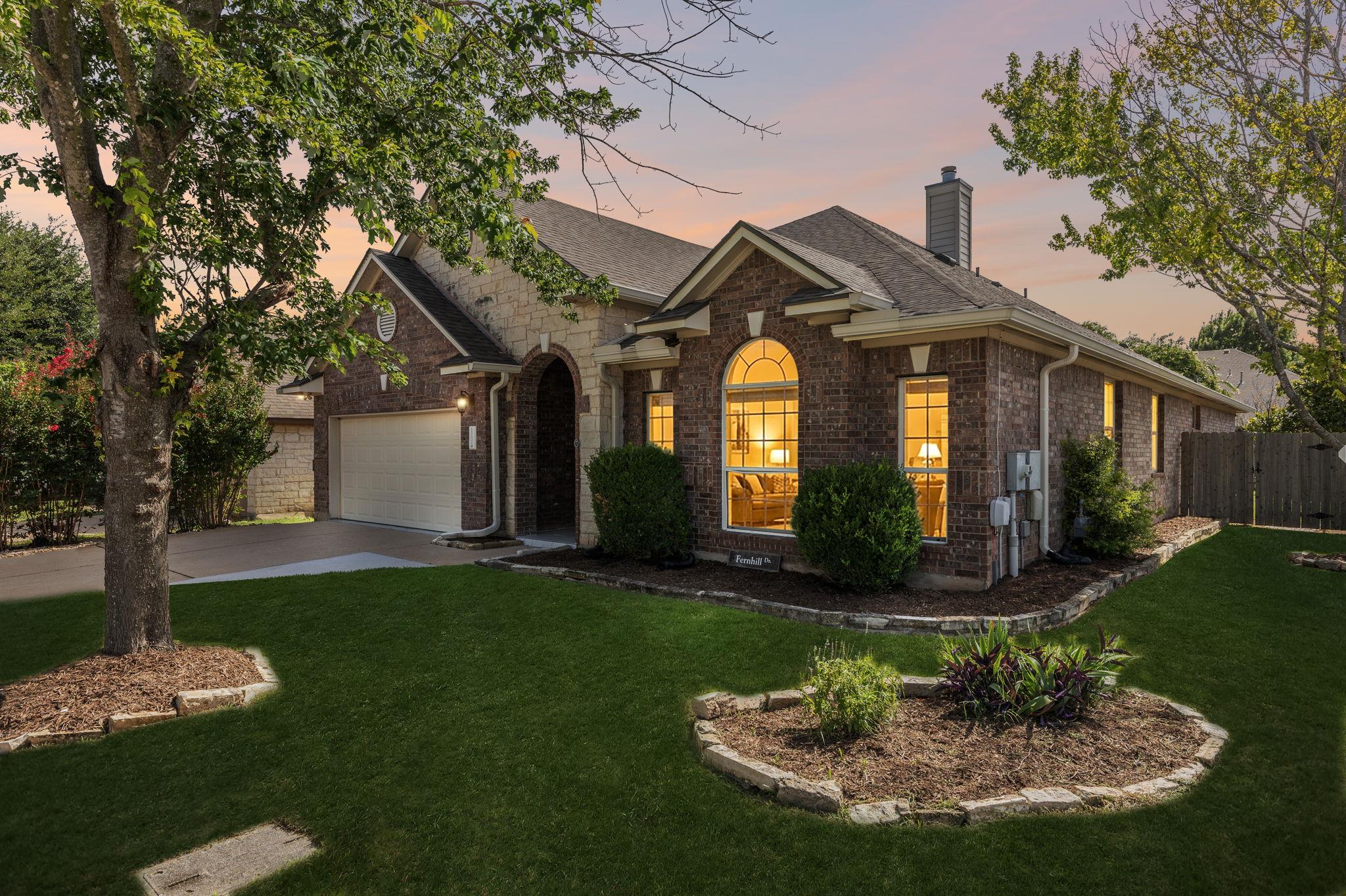 15232 Fernhill Dr