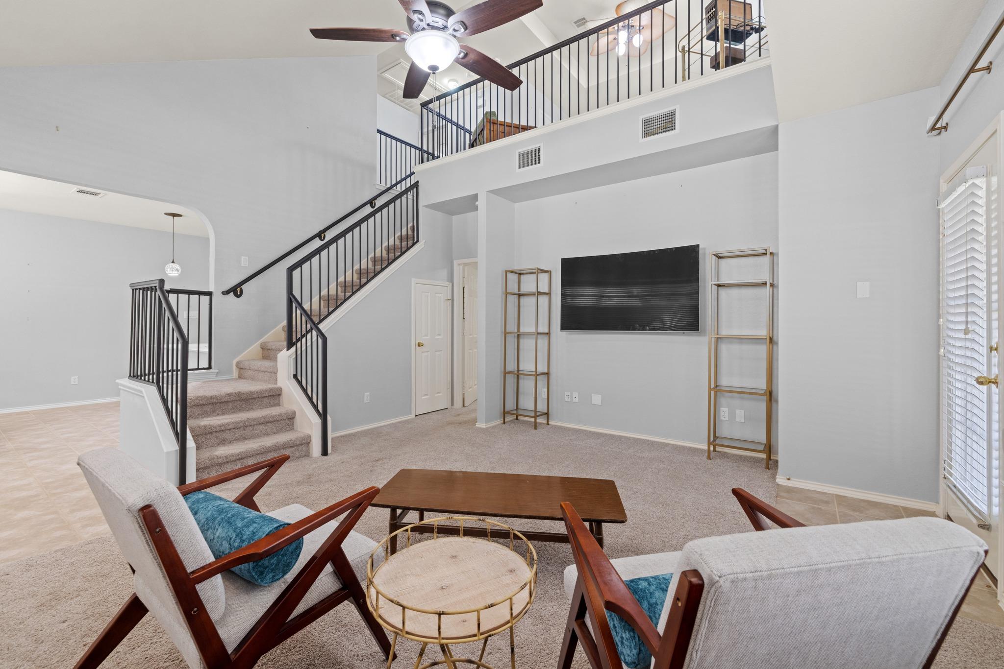 1900 Scofield Ridge Pkwy