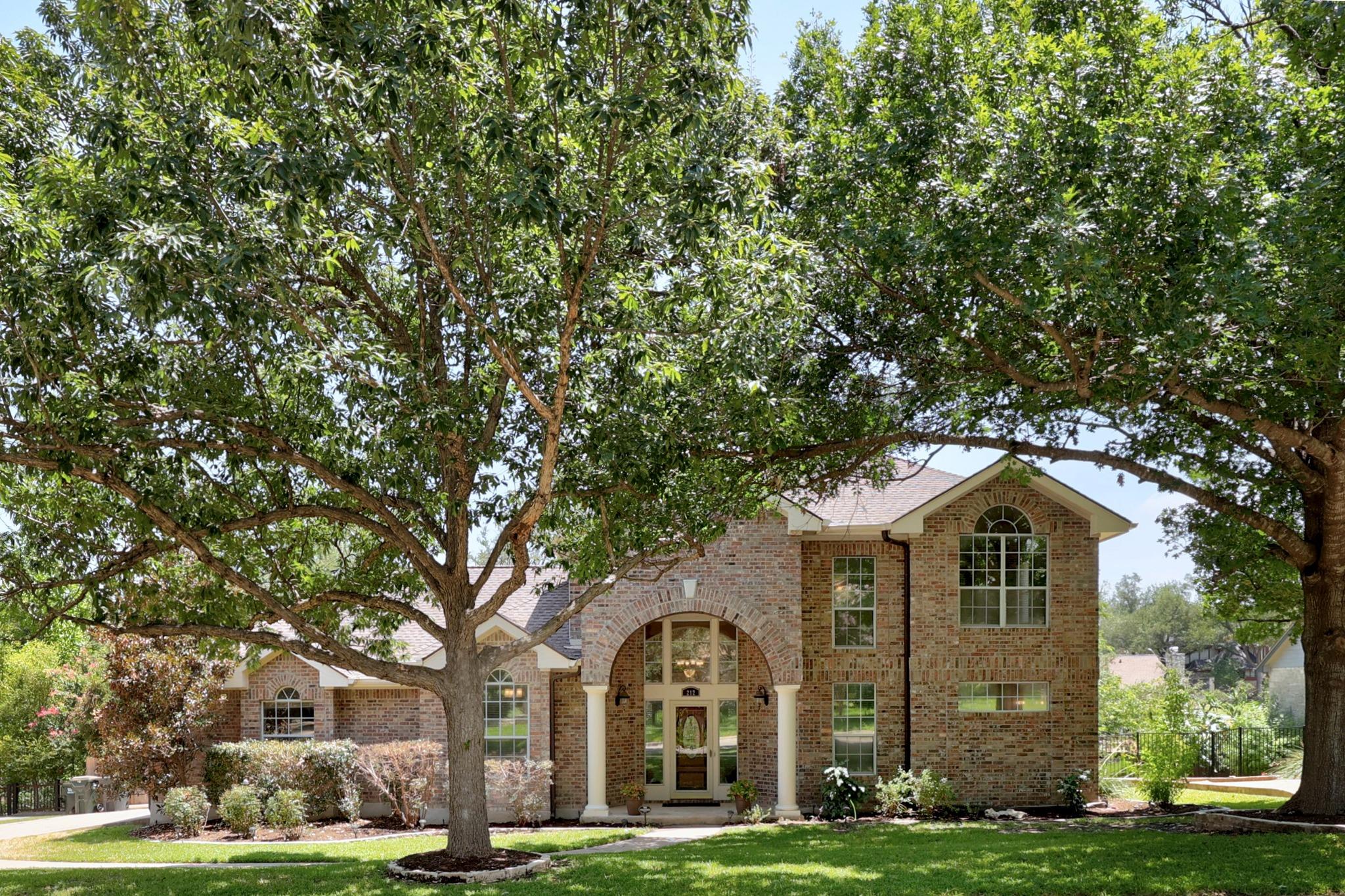 212 S Ridge Cir Cir