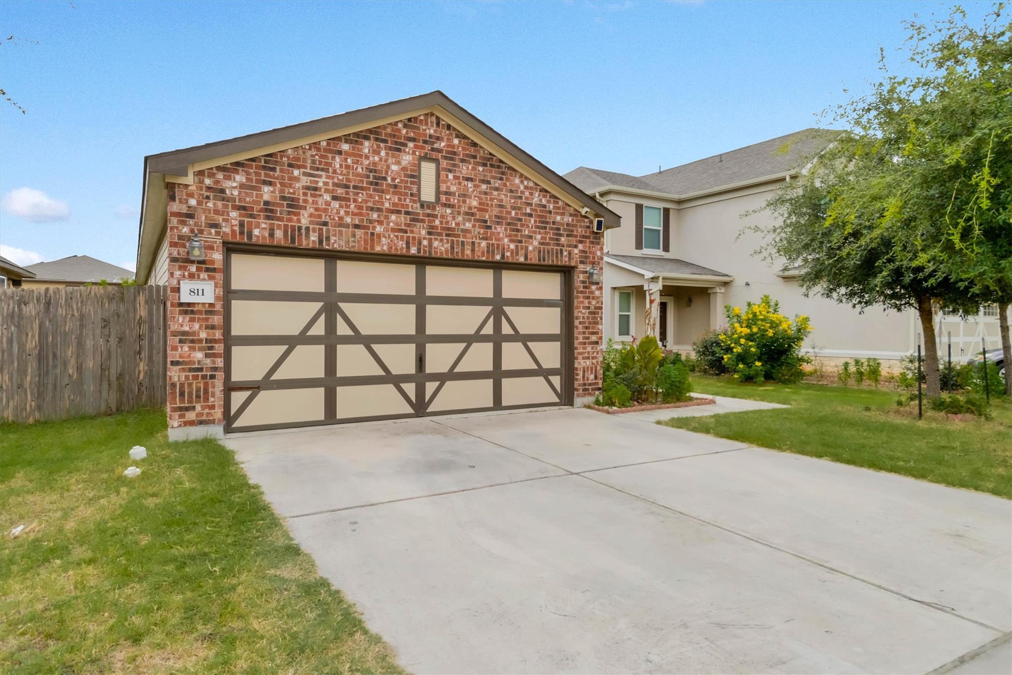 811 Screech Owl Dr
