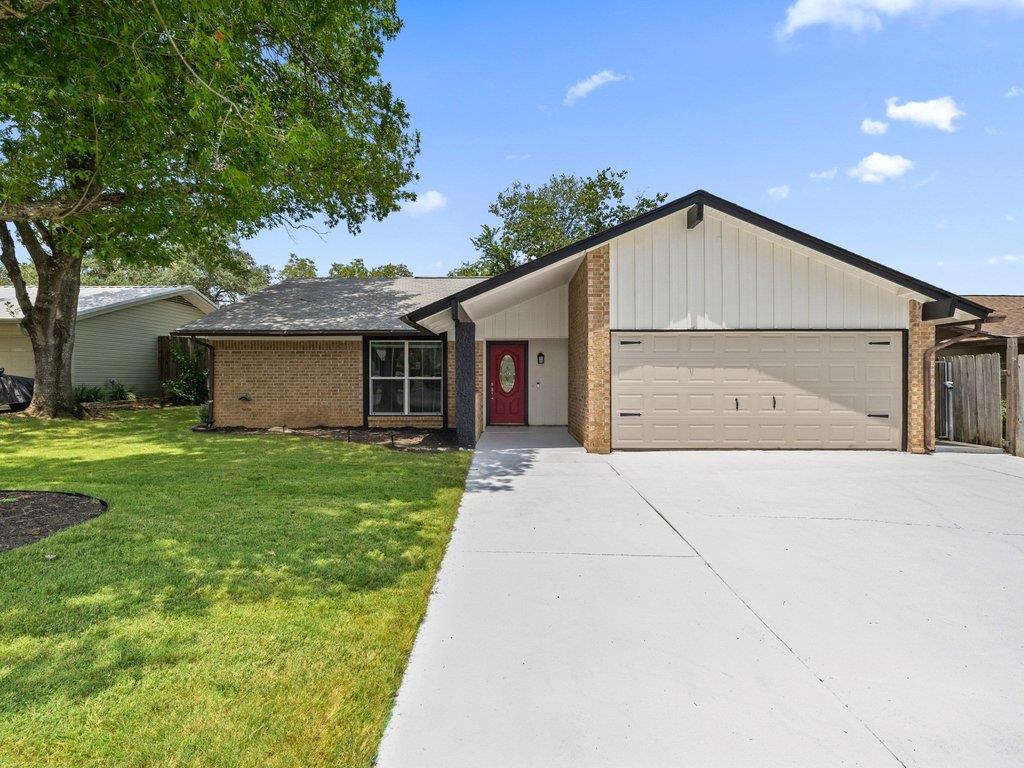 7004 Twisted Oaks Dr