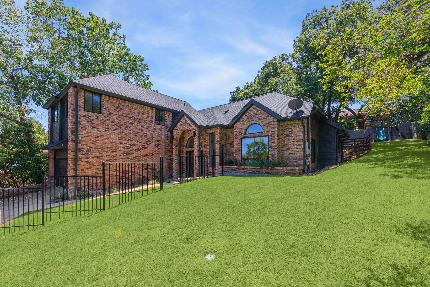 3911 Dry Creek Dr