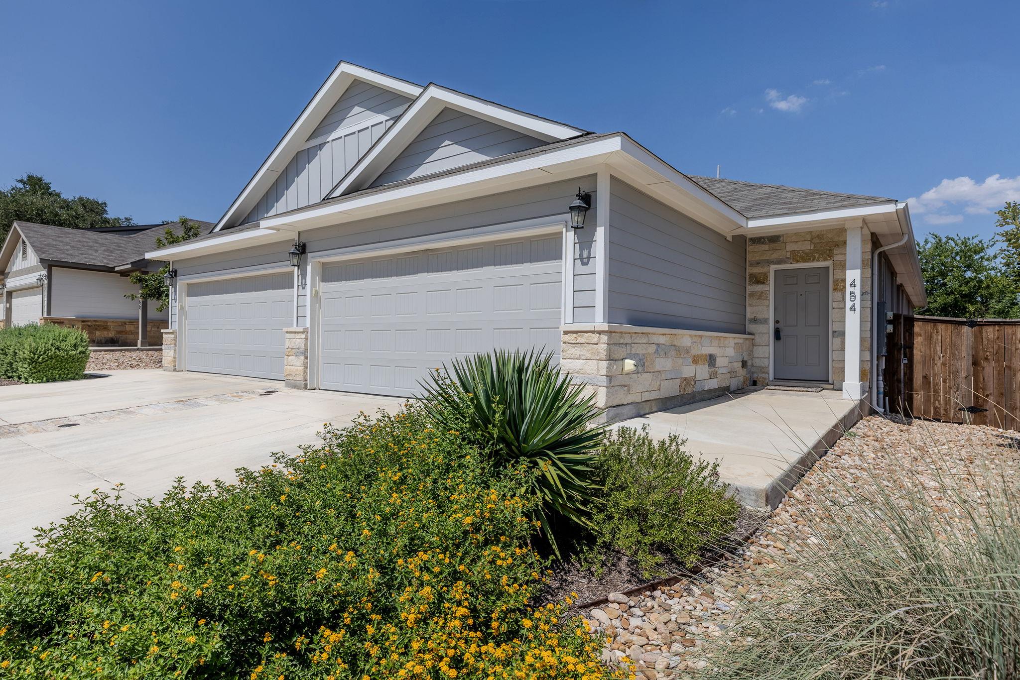 454 Parkline Dr