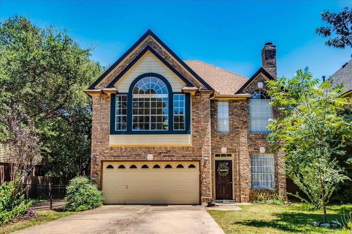 7519 Windrush Dr