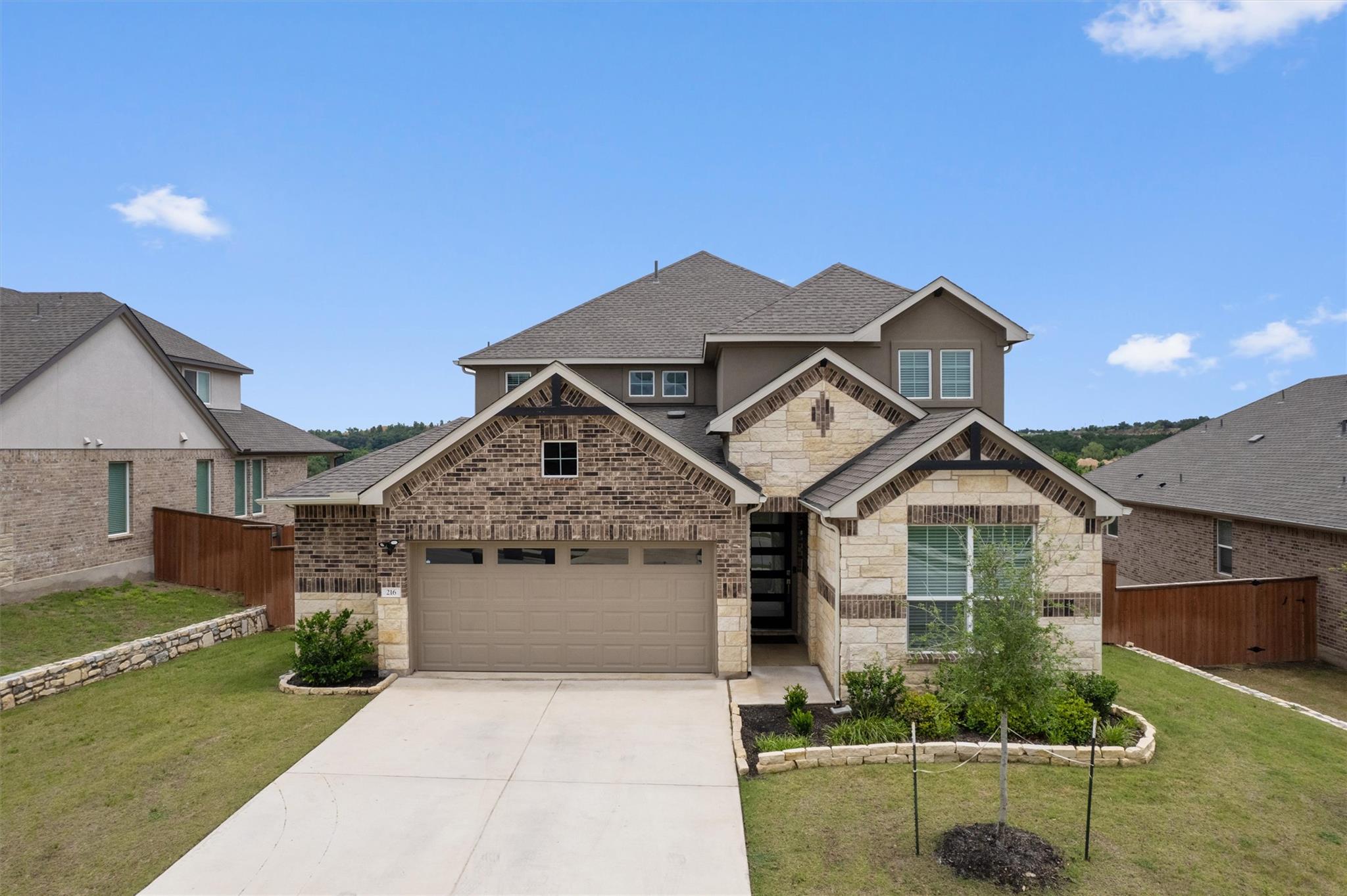 216 Mystic Canyon Ln