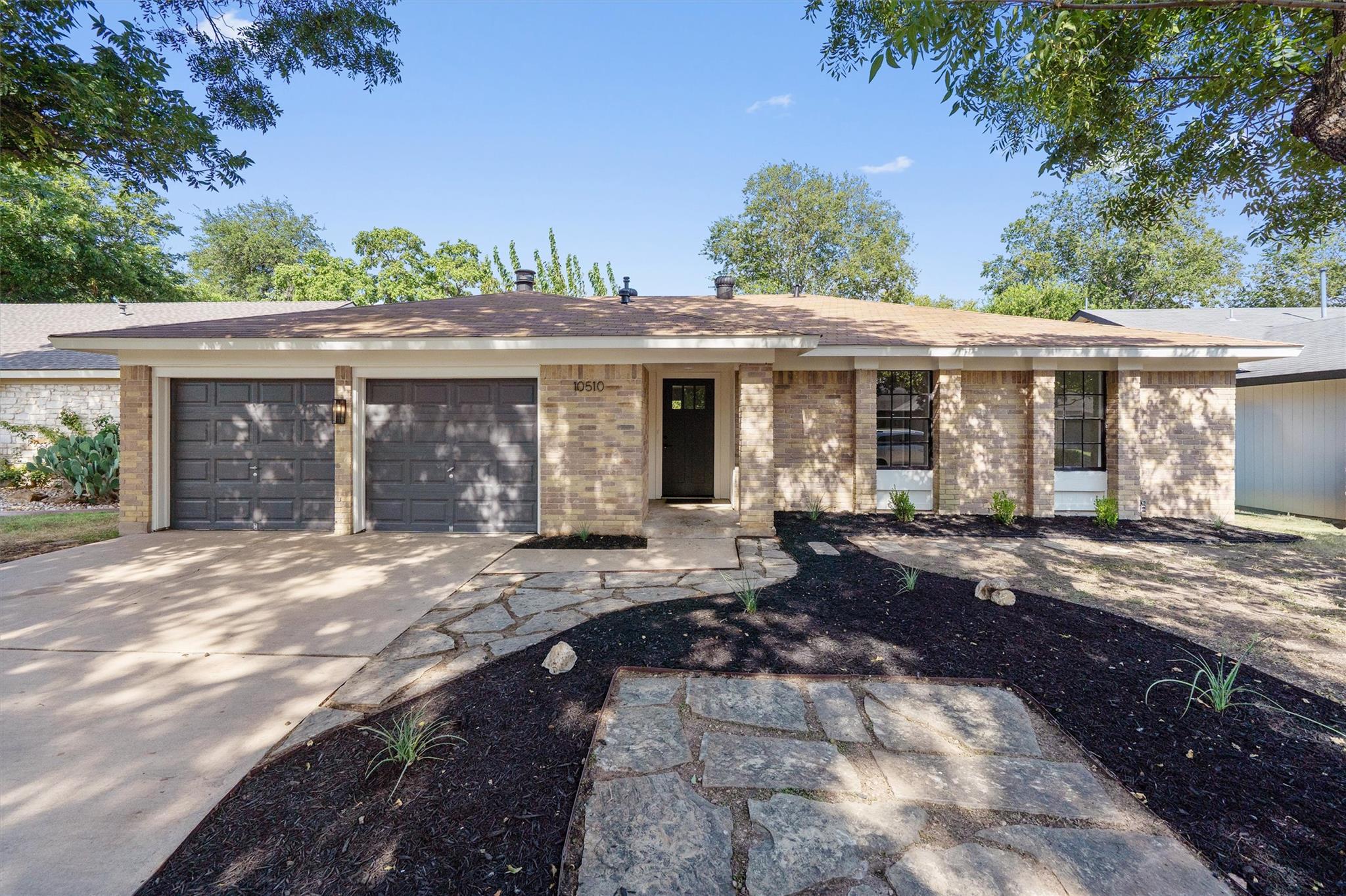 10510 School House Ln
