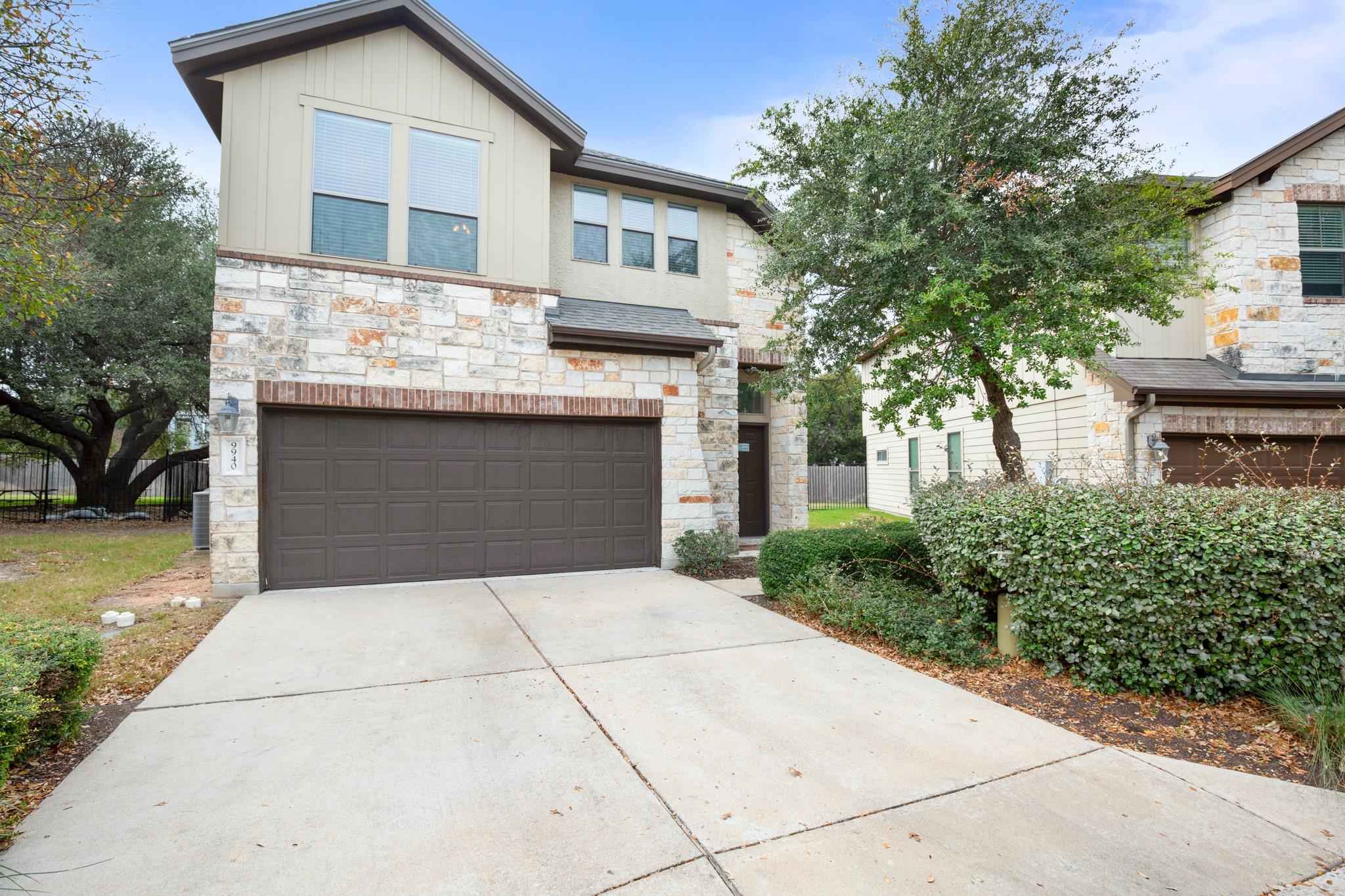 9940 Milla Cir